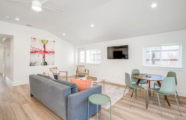 Modern 3 2 two Kings hot tub Fire pit 16min to Wine Trail Nearby Pickleball Courts Pools - Foto 20