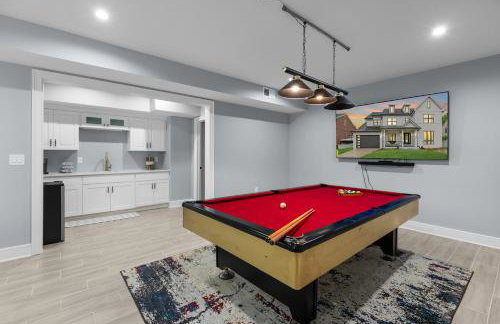 Luxury awaits in this stunning, modern home - Foto 39