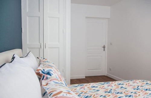 Côté cour - Gare centre, tout équipé, climatisé, linges fournis - Foto 4