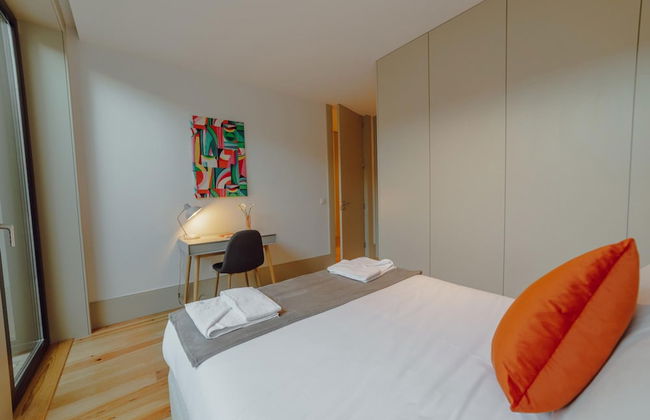 Legacy Oporto Premium Apartment B by Vacationy - Photo 24