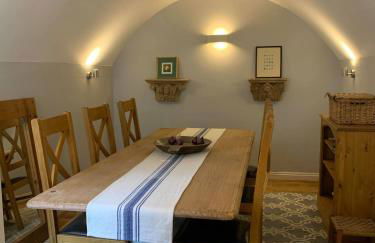 Beautiful Georgian cottage within a private walled garden - Foto 2