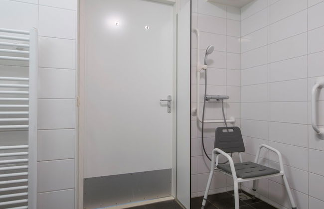 Beachside Bungalow Near Beach - Photo 8