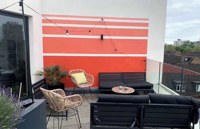 Stylish 2BD Flat With Private Balcony - Battersea - Foto 18