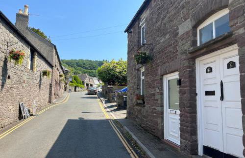 8 Crickhowell Cottages, Standard St, Central Crickhowell - Photo 35