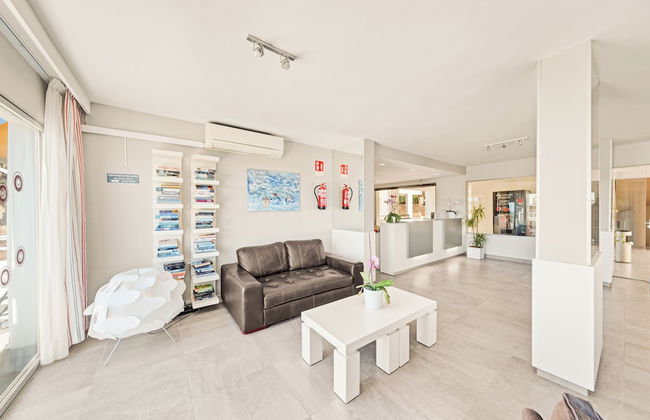 Vista Club Apartamentos - Photo 3