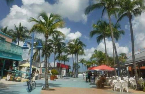 Luxury Beach Condo Located On The Bay In A Tropical Oasis!!! - Foto 46