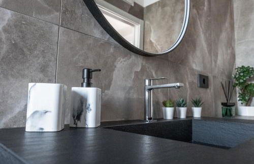 Elegant Urban Home - Free Parking - 7min Niguarda - Photo 29