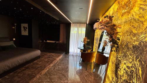 One Night Love Room Unique - Photo 2