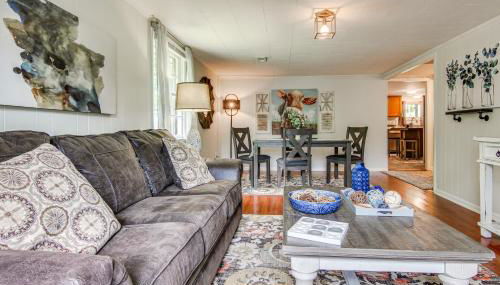 Vintage Farm Cottage Near Hikes and Pigeon River - Foto 5