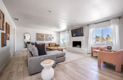 Spacious home with pool, fireplace, outdoor deck - Foto 9