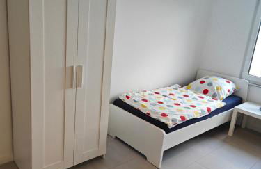 Siegen - Geisweid Work and stay Neu Modernisiert 3 Schlafzimmer Badezimmer Wohnzimmer Balkon - Foto 61