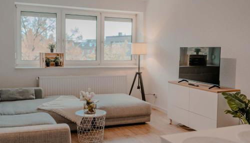 Apartment mit Küche, Arbeitsplatz und XXL Sofa - Foto 5