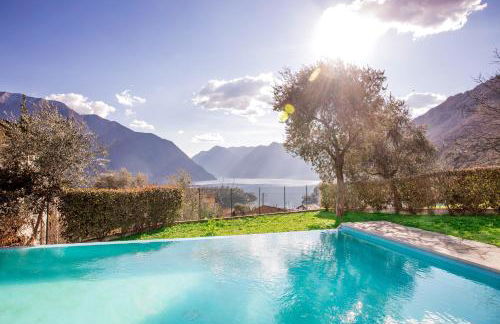 Ossuccio Grande C home with pool sleeps 12 by Italian Apartments - Foto 80