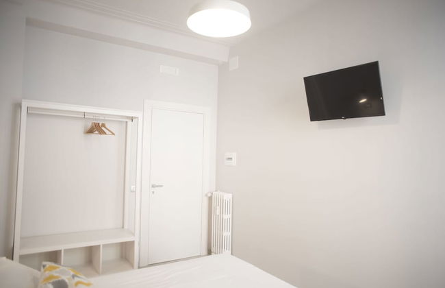 Winkler Suites - Photo 8