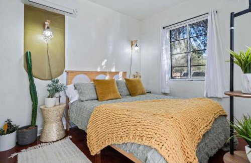 1BR Near UofA, Work Desk, Gem Show Friendly - Foto 8