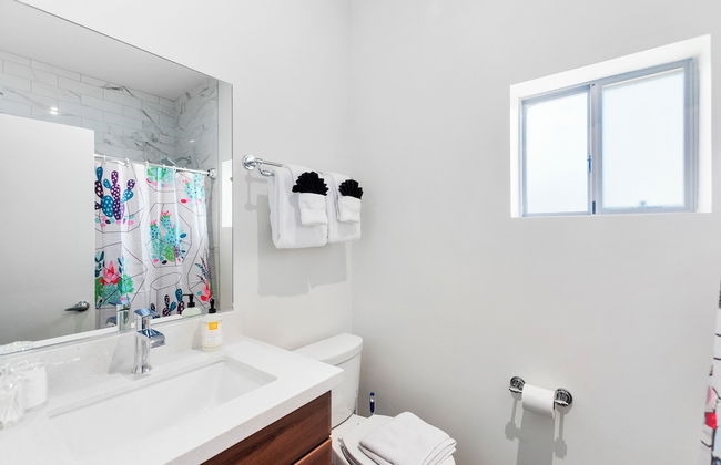 Modern Designer Studio with Pool - Foto 38