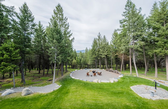 Chateau Fortine Retreat for 6! - Photo 53