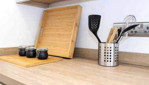 Stanway Apartments- Free Parking & Close To Tram Stop - Photo 5