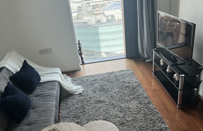 Captivating 1-bed Apartment in Birmingham Centre - Photo 5