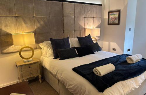 Otter Hollow - a spacious central apartment - Photo 2