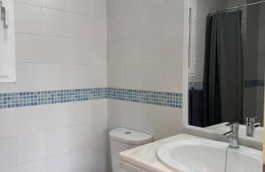 Apartahotel Moderno y Económico para 2 personas a 10 minutos de Sevilla con fácil aparcamiento - Photo 48