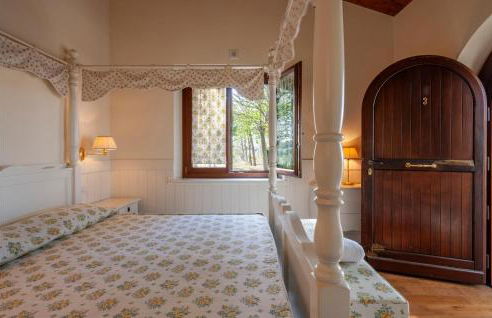 6 Bedroom Beautiful Home In Treia - Foto 24