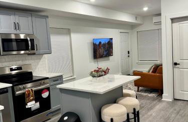 Cozy Retreat Near EWR with NYC access - Photo 21