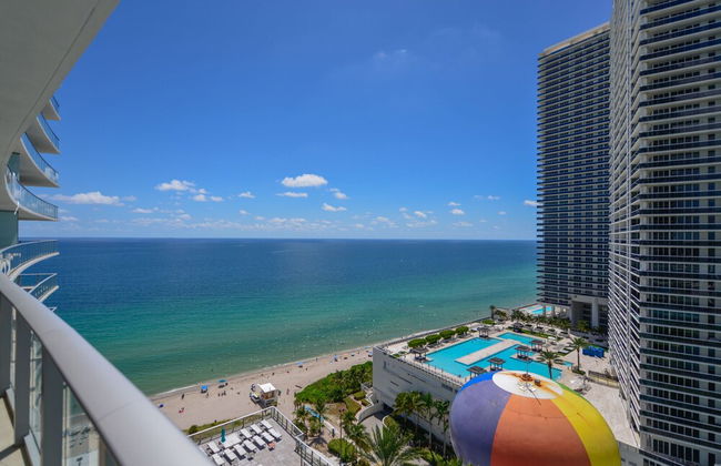 Beachfront Condo with Mesmerizing Views - Foto 45