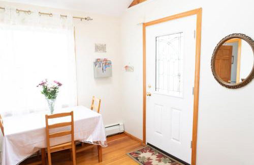 Modern Beautiful Apartment-5 Beds-Full Kitchen-Parking-Super Clean-Great for Groups - Foto 11