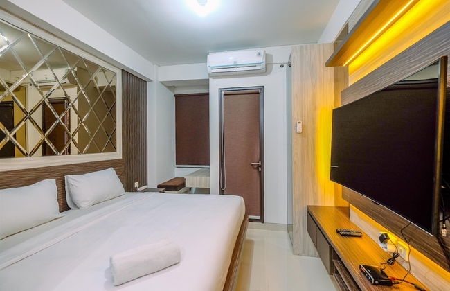 Warm And Minimalist Studio Room Transpark Cibubur Apartment - Foto 5