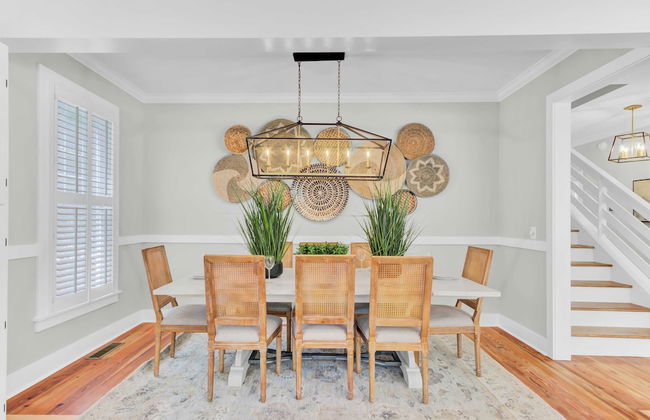 Southern Oasis by Avantstay 0.5mi Walk to the Beach, Pool, Patio, Large Yard - Photo 19