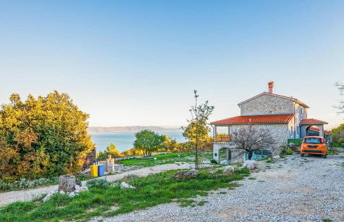 Stunning Apartment In Gondolici - Foto 1