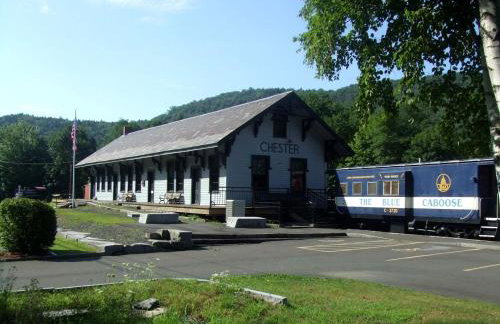 Vintage Caboose Rental in Historic Small Town near Springfield, Massachusetts - Foto 13