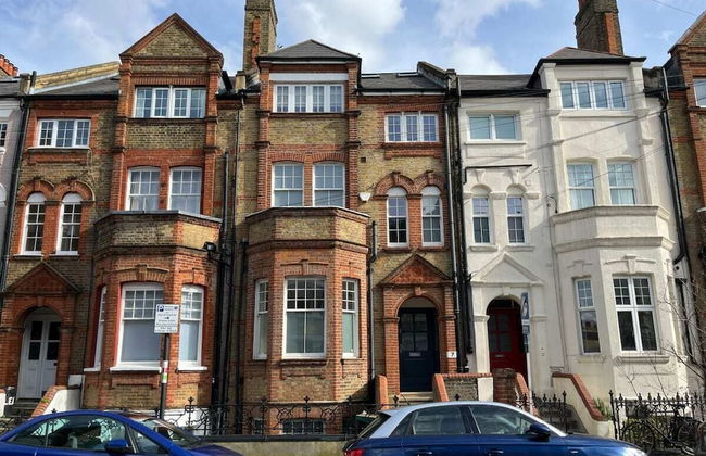 The Clapham Crib - Spacious 4bdr House With Patio - Foto 31