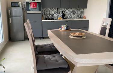 Maison Pro Le Blanc - 3 chambres - Foto 18