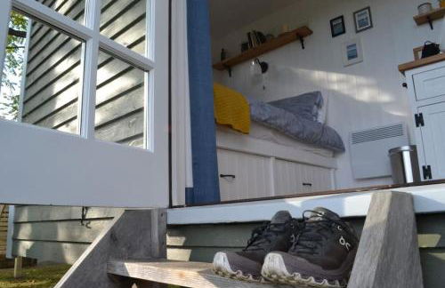 The Nutbourne Hut - shepherd's hut - pint-sized luxury - Foto 2