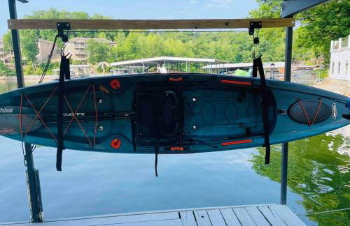 Wet Feet Retreat Lake House with Boat Rental - Foto 15