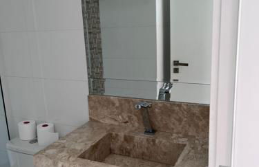 Duplex Pé na Areia - Vista para o Mar - 08 Pessoas - Photo 16