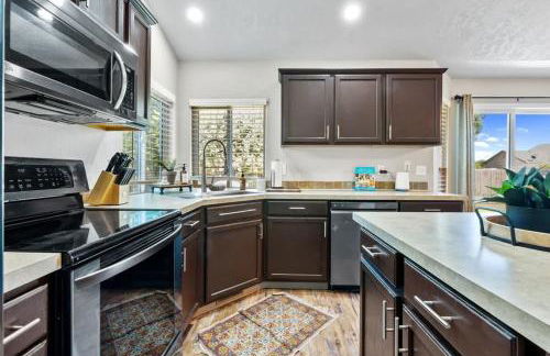 Southwestern Style 4 Bedroom Nampa Home Sleeps 16! - Foto 16