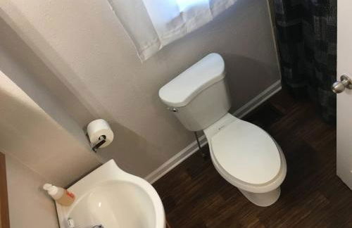 Windsor Park Pad apt 2 min to Mass Ave With AC - Foto 26