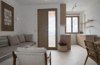 REYA suites - Photo 27