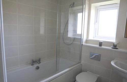 Spacious home with office and double driveway & FREE Wifi By ULTIMATE HOMES AWAY - Foto 37