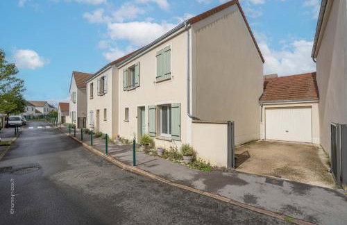 Magnifique maison avec jardin - proche Disney - 6p - Foto 4