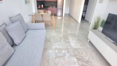 Two-Bedroom ,central,wifi,sea view - Photo 4, stove