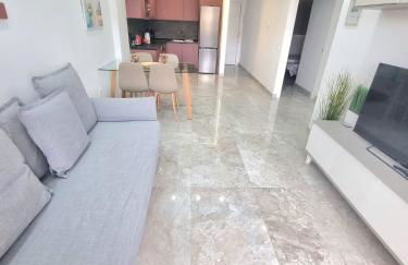 Two-Bedroom ,central,wifi,sea view - Photo 4