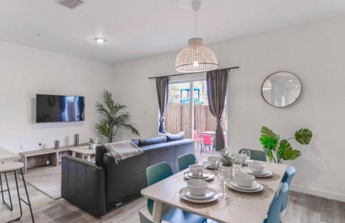 Amazing Townhouse 15 minutes from the Beach - Foto 1