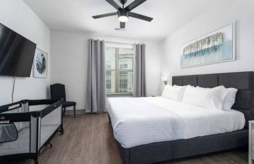 Birmingham Luxury Apt, near everything - Photo 8