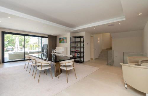 Stunning 6-Bedroom Villa in Guadalmina Baja - Foto 26