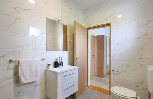 Holidayhouse Alirio with heated pool. - Foto 42