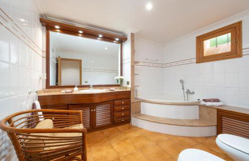 Villa Teix de Bonaire para 10, jardines y vista mar - Foto 33